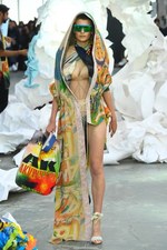 アンドレアス・クロンターラー フォー ヴィヴィアン・ウエストウッド 2019年春夏コレクション｜写真48