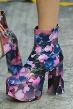 アンドレアス・クロンターラー フォー ヴィヴィアン・ウエストウッド 2019年春夏コレクション｜写真55