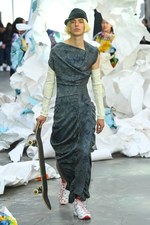 アンドレアス・クロンターラー フォー ヴィヴィアン・ウエストウッド 2019年春夏コレクション｜写真72