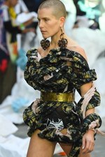 アンドレアス・クロンターラー フォー ヴィヴィアン・ウエストウッド 2019年春夏コレクション｜写真81