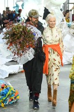 アンドレアス・クロンターラー フォー ヴィヴィアン・ウエストウッド 2019年春夏コレクション｜写真87