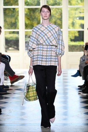 シクラス 2019年春夏コレクション - 境界線を曖昧にすることで見える新たな美｜写真15