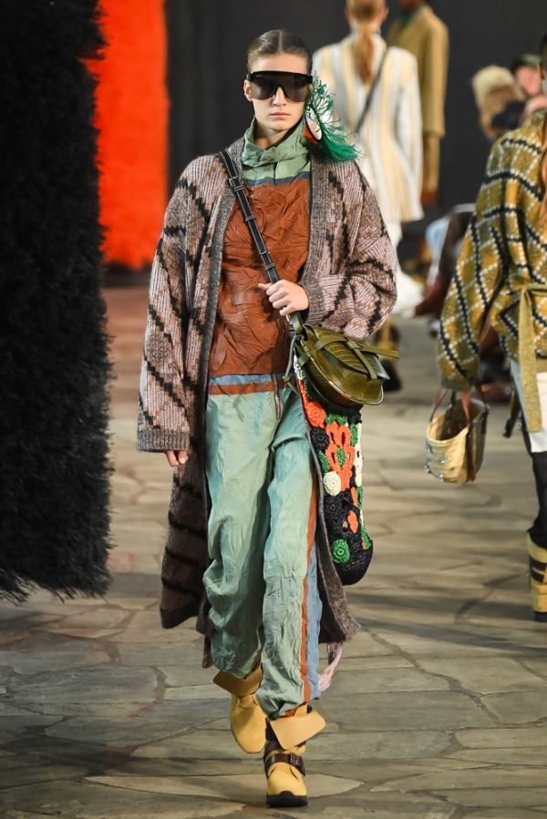 ロエベ(LOEWE) 2019年春夏ウィメンズコレクション  - 写真39