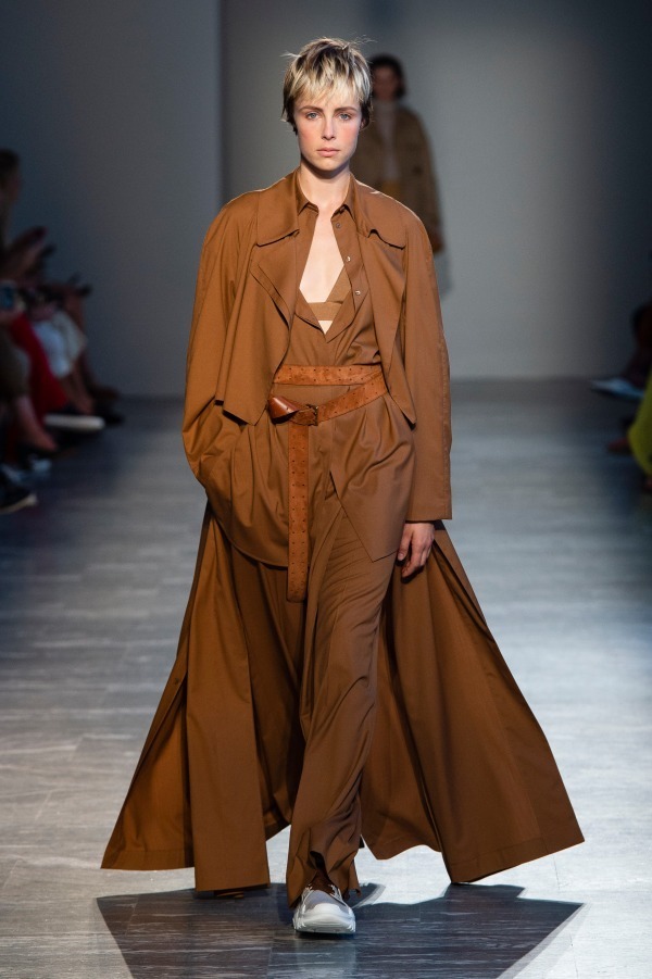 アニオナ 2019年春夏<span>コレクション</span> - 写真1