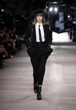 セリーヌ 2019年春夏ウィメンズコレクション - エディ・スリマン学生時代の記憶をいまに繋ぐ｜写真19