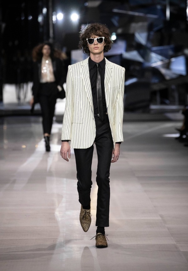 セリーヌ(CELINE) 2019年春夏メンズコレクション ファッションプレス