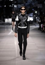 セリーヌ 2019年春夏メンズコレクション - “いま”セットアップを提案する意味｜写真6