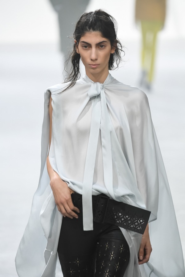 ハイダー アッカーマン(HAIDER ACKERMANN) 2019年春夏ウィメンズコレクション  - 写真19