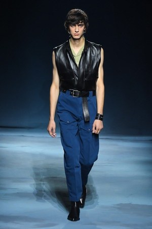 ジバンシィ2019年春夏メンズコレクション - 花々と紳士服の出会い｜写真14