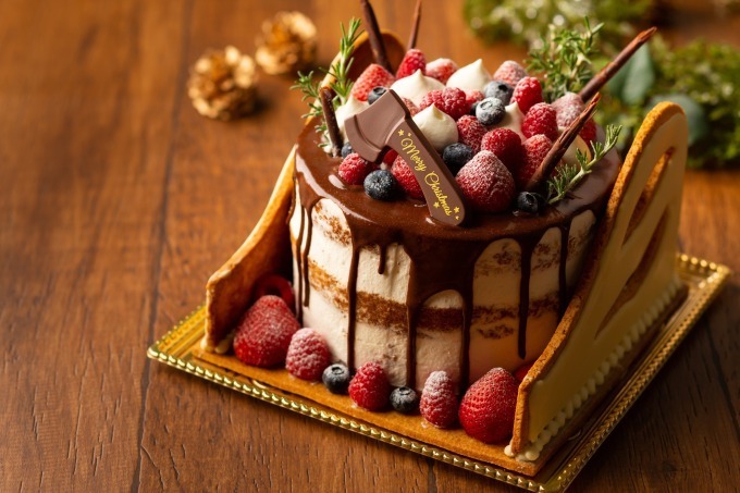 新横浜プリンスホテルのクリスマスケーキ、国産あまおうを丸ごとサンドしたショートケーキなど｜写真3
