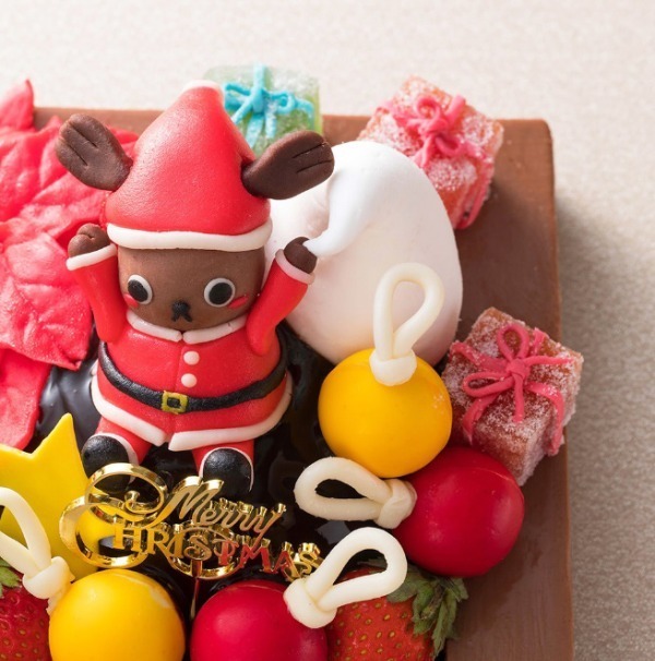 横浜ベイホテル東急のクリスマスケーキ、煙突からトナカイが現れるチョコレートケーキなど｜写真2
