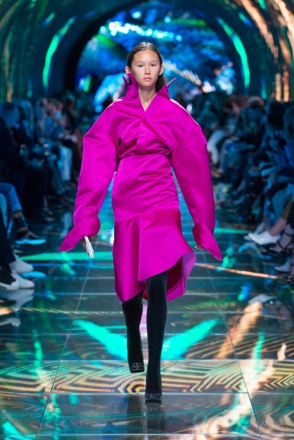 バレンシアガ 2019年夏<span>コレクション</span> - 写真29