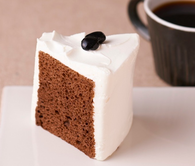 タリーズコーヒー(TULLY'S COFFEE) ショコラクリームラテ シフォンケーキ｜写真2