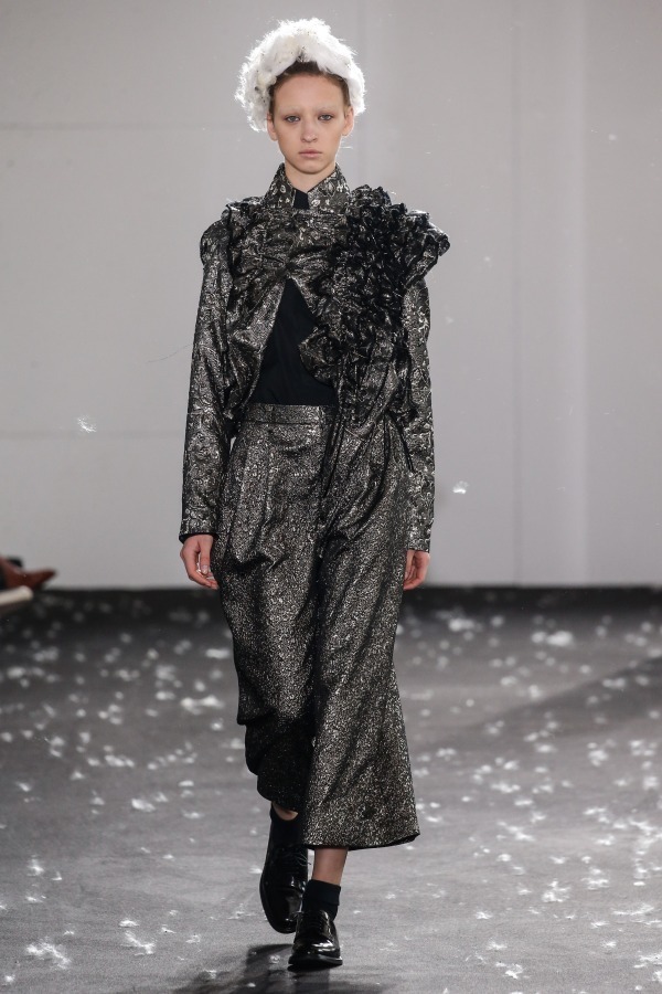 ノワール ケイ ニノミヤ 2019年春夏<span>コレクション</span> - 写真21