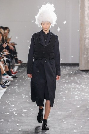 ノワール ケイ ニノミヤ 2019年春夏コレクション - “花と人が一つになる”｜写真25