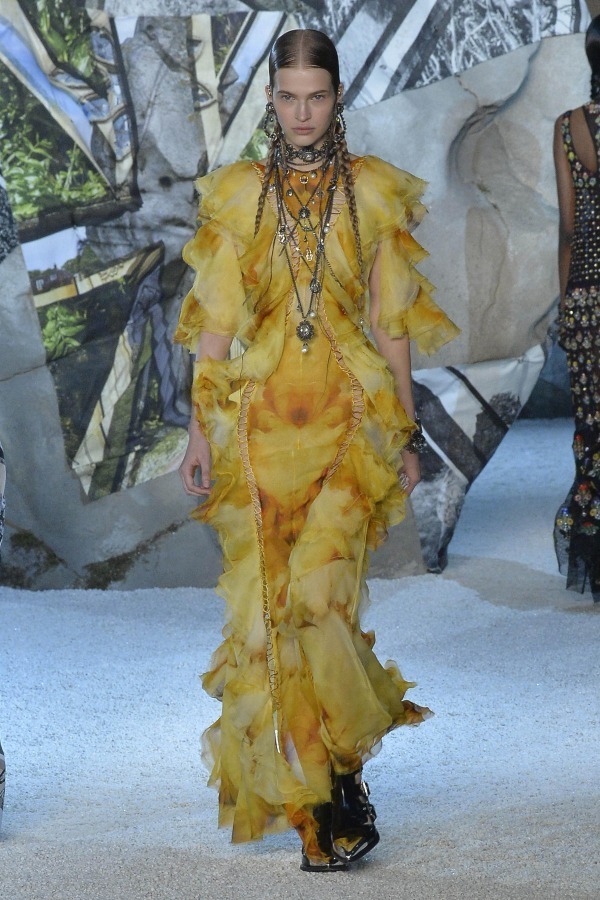 マックイーン(McQueen) 2019年春夏ウィメンズコレクション  - 写真32
