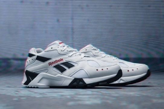 リーボック クラシックのスニーカー「アズトレック BW」90's名作シューズにレトロな挿し色