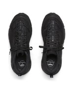 エンジニアド ガーメンツから “赤と黒”の防水シューズ、ホカ オネオネとコラボ｜写真12