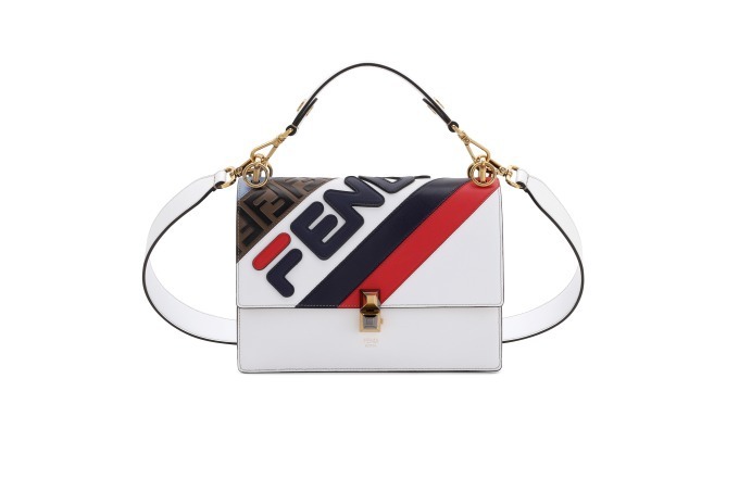 訪問 クローゼット 壁紙 Fendi Fila バッグ Joe Lev Jp