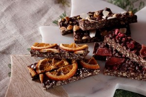 京都タワーホテルのクリスマススイーツビュッフェ、カカオ＆ベリーのチョコムースなど｜写真24