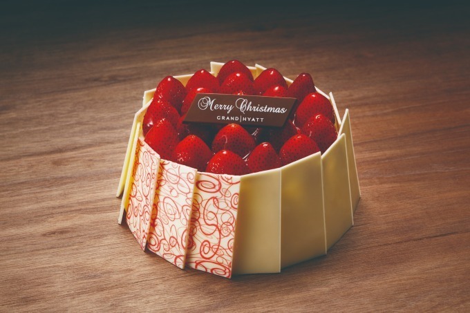 グランド ハイアット 福岡のクリスマスケーキ、あまおうショートケーキや和栗モンブランがセットに｜写真2