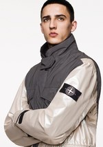 ストーンアイランド新作、"気温で色が変化"するレザージャケット＆玉虫色コート｜写真6