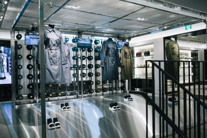 バーバリー(BURBERRY) ヘリテージ トレンチコート｜写真9