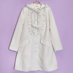 エミリーテンプルキュートの新作アウター、スカラップデザインの丸襟コート＆ポンポン付コートなど｜写真4