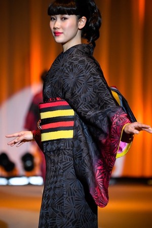 綺萌野 青野工房(KIMONO AONOKOUBOU) 2019年春夏ウィメンズ&メンズコレクション  - 写真16