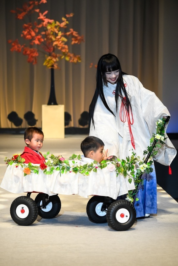 秦流舎(SHINRYUSYA) 2019年春夏ウィメンズ&メンズコレクション シルエット - 写真24