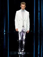 ロベルト カヴァリ 2013年春夏メンズコレクション - 幻想的な光がきらめくクラシックスタイル｜写真6