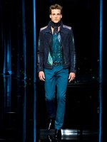 ロベルト カヴァリ 2013年春夏メンズコレクション - 幻想的な光がきらめくクラシックスタイル｜写真22