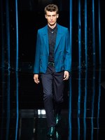 ロベルト カヴァリ 2013年春夏メンズコレクション - 幻想的な光がきらめくクラシックスタイル｜写真25