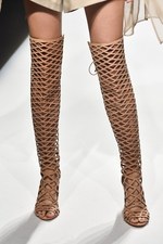 アオイワナカ 2019春夏コレクション - いつの日か、美しい蝶になることを夢見て｜写真6