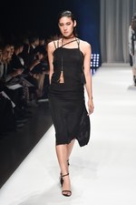 アオイワナカ 2019春夏コレクション - いつの日か、美しい蝶になることを夢見て｜写真15