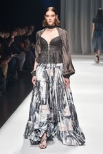 アオイワナカ 2019春夏コレクション - いつの日か、美しい蝶になることを夢見て｜写真27