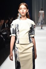 アオイワナカ 2019春夏コレクション - いつの日か、美しい蝶になることを夢見て｜写真32