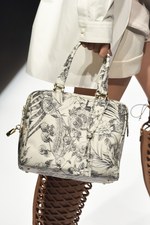 アオイワナカ 2019春夏コレクション - いつの日か、美しい蝶になることを夢見て｜写真34