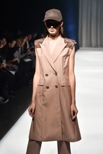 アオイワナカ 2019春夏コレクション - いつの日か、美しい蝶になることを夢見て｜写真40