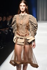 アオイワナカ 2019春夏コレクション - いつの日か、美しい蝶になることを夢見て｜写真52