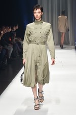 アオイワナカ 2019春夏コレクション - いつの日か、美しい蝶になることを夢見て｜写真55