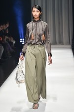 アオイワナカ 2019春夏コレクション - いつの日か、美しい蝶になることを夢見て｜写真64