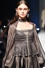 アオイワナカ 2019春夏コレクション - いつの日か、美しい蝶になることを夢見て｜写真70