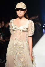 アオイワナカ 2019春夏コレクション - いつの日か、美しい蝶になることを夢見て｜写真74