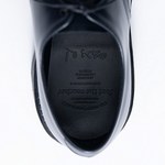 フットザコーチャー　スタイリスト私物　foot the coacher スタイリスト私物」からシューズが初登場、フットザコーチャーが製作