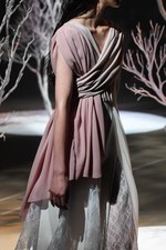 アカリ ミヤヅ 19年春夏コレクション - シフォンやレースで表現する女性のしなやかさ｜写真31