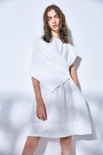 アキラナカ 2019年春夏コレクション - フェミニティを受容して自然体で生きる｜写真6