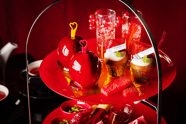 東京マリオットホテル「マリオットレッド アフタヌーンティー」