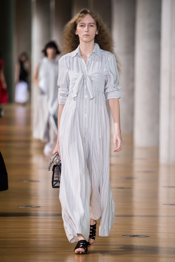 タエ アシダ(TAE ASHIDA) 2019年春夏ウィメンズコレクション タエ アシダ(TAE ASHIDA) 2019年春夏ウィメンズコレクション