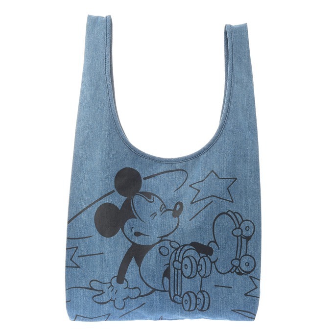 ディズニーストアとLeeの共同企画商品、ミッキーマウスを描いたパーカー＆グーフィー刺繍のトートバッグ｜写真4